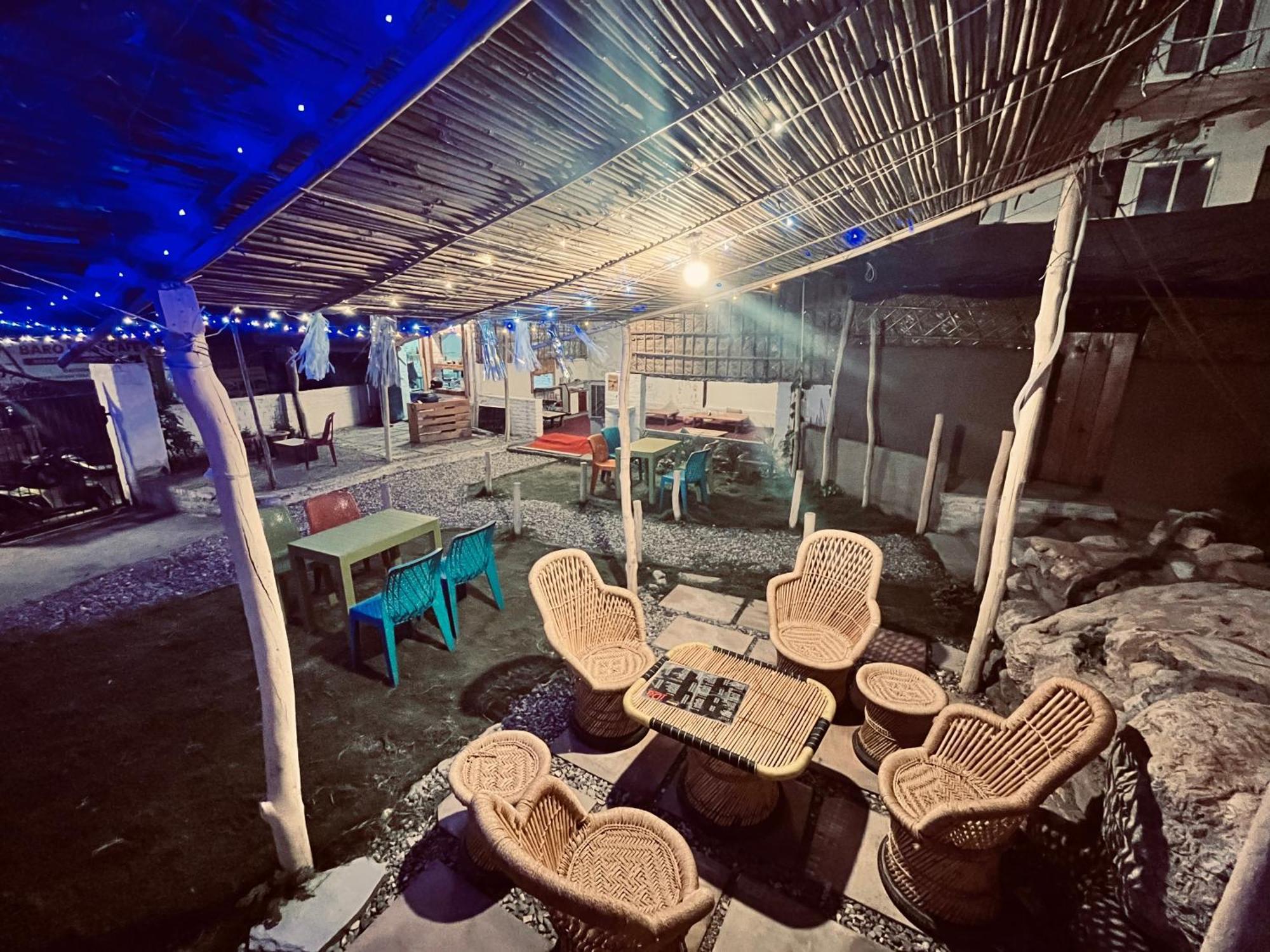 Bonfire Hostels Rishīkesh Exterior foto